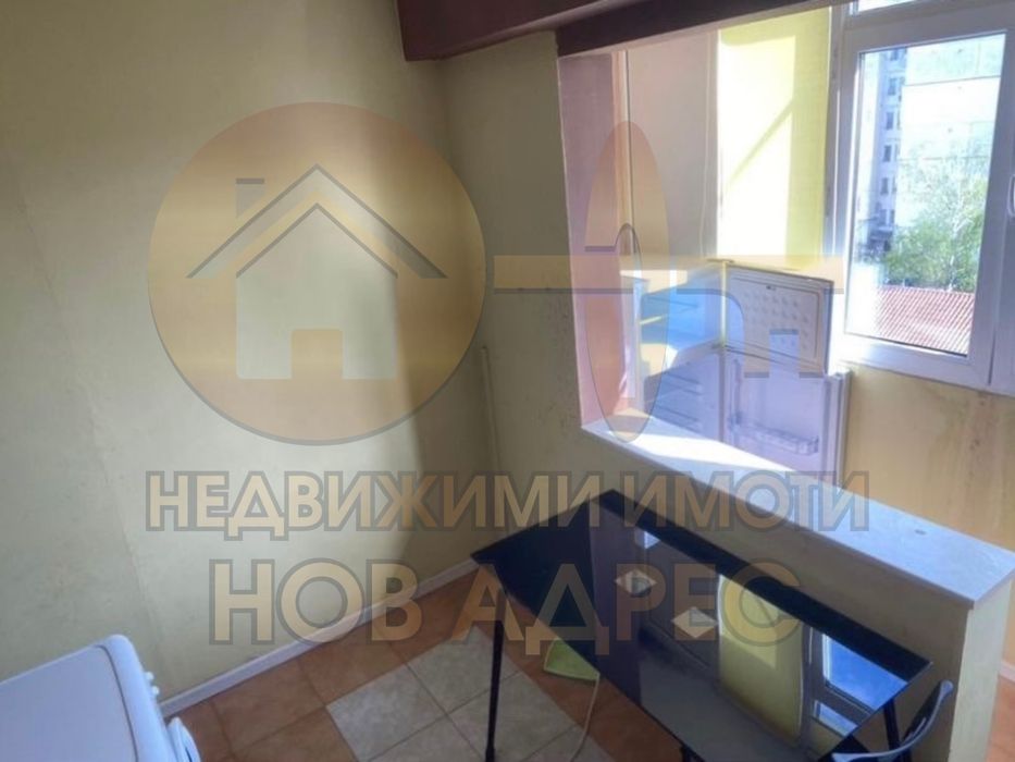 Продава се Двустаен апартамент в Търговище, Център - 43 кв.м за 1287 €/кв.м - Снимка #3