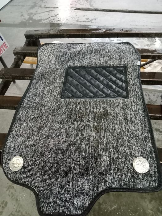 Koblt mashinasga oʻrndqlarga chihol va poʻlik