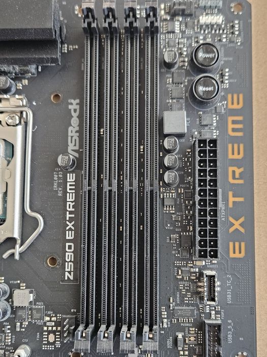 Core I7 11700K + Asrock Z590 Extreme