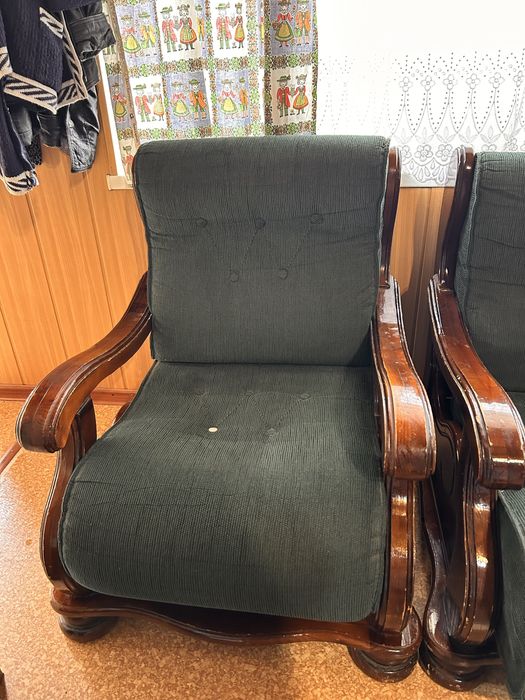 Комплект диван и кресло