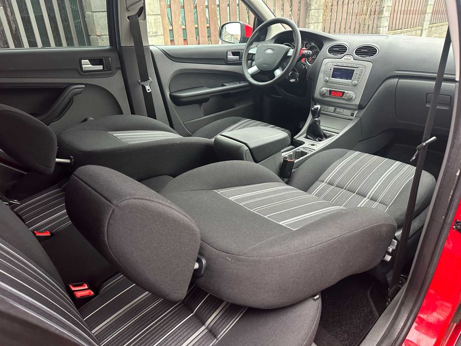 Ford Focus 2009 • 1.6 TDCI • EURO 5 • Climatronic • Rate • Livrare