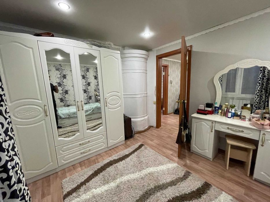 Продаётся половина дома п. Киевский!