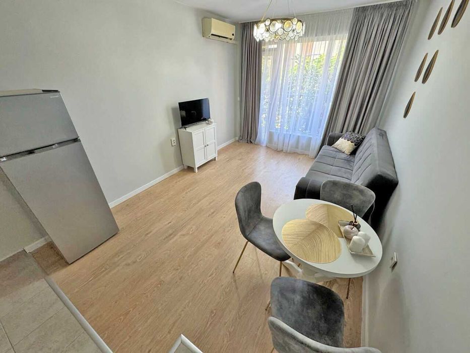 Продава се Двустаен апартамент в к.к. Слънчев бряг - 73 кв.м за 994 €/кв.м - Снимка #3