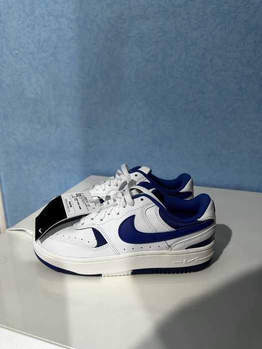 Продаю кроссовки Nike оригенальные