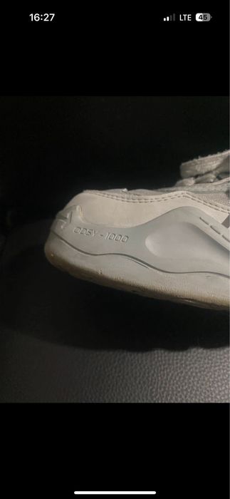 Vând adidași Off-White ODSY-1000