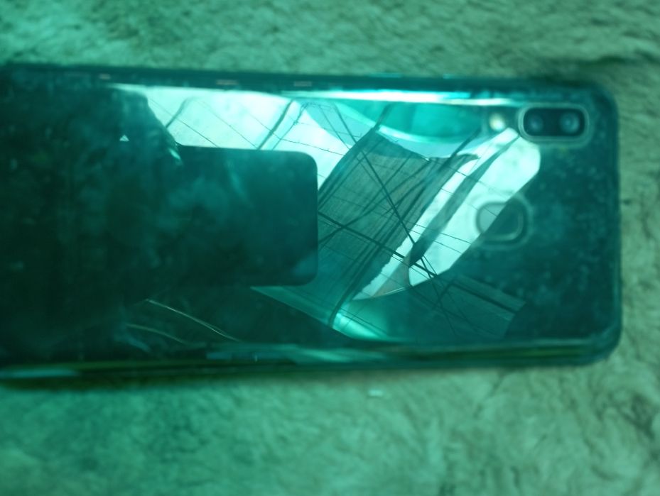 Продам сотовый телефон