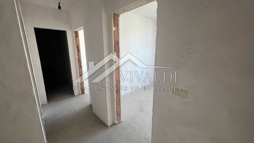 Продава се Тристаен апартамент в Варна, Левски - 86 кв.м за 2547 €/кв.м - Снимка #14