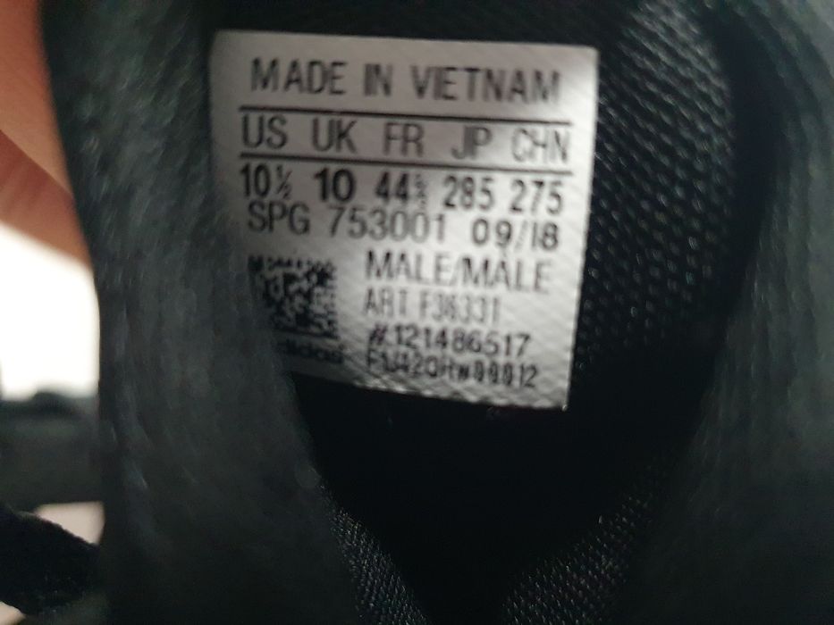 Маратонки Adidas Asweerun