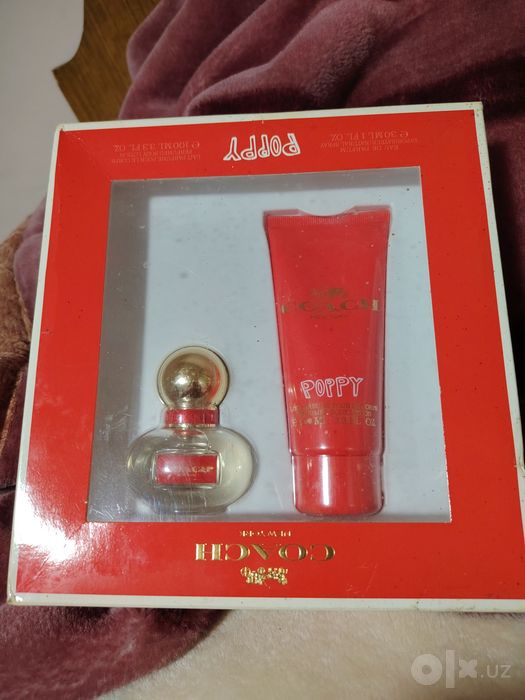 подарочный набор Coach Poppy — женский парфюм и лосьон для тела. На ко