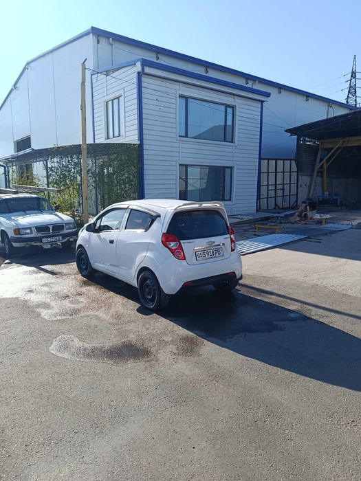 Spark 2014 yil  prabeg 206.000km xolati yaxshi  balon xolati oʻrta