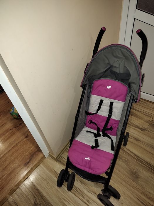 Детска количка Joie