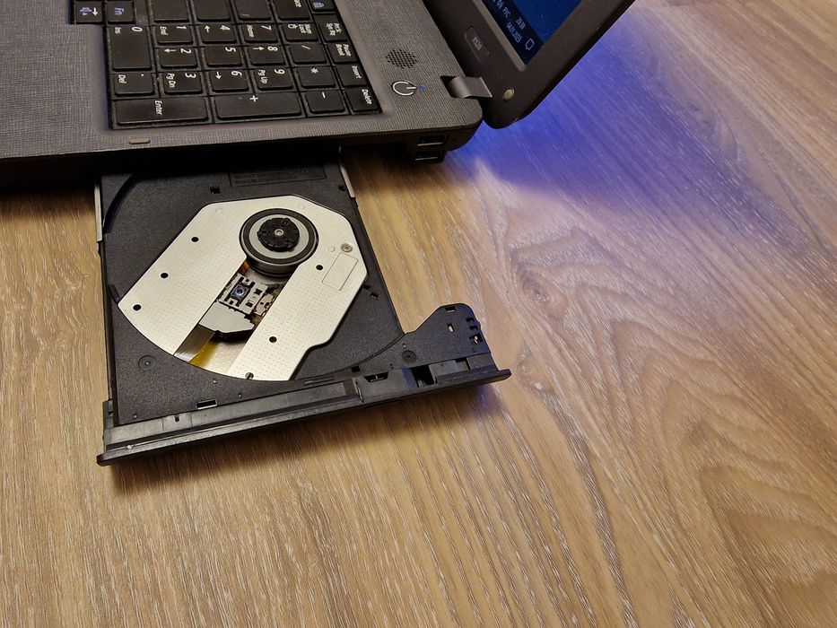 Ноутбук Samsung, ОЗУ 6 гб, SSD