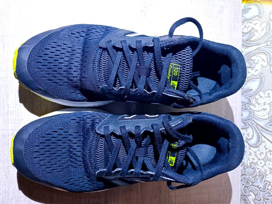 Мужские кроссовки NB520