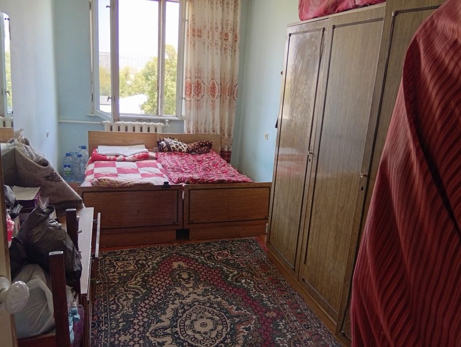 Шкаф крават тумбо