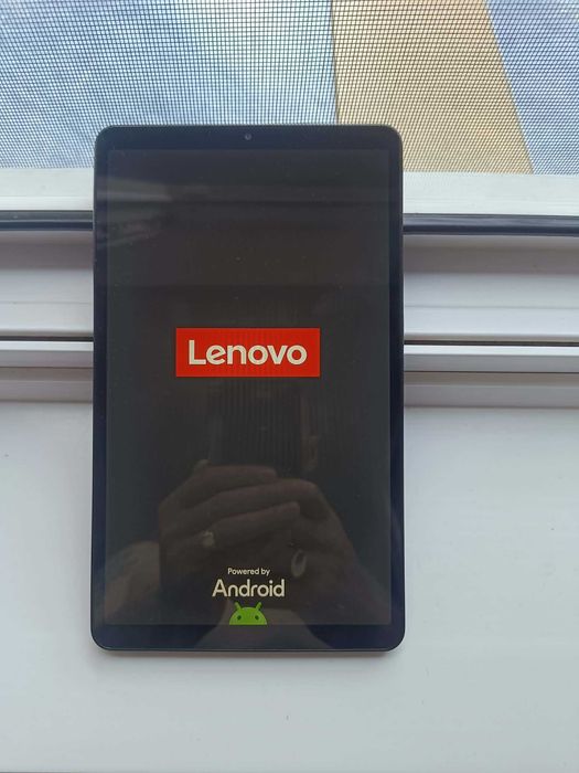 Vând tableta Lenovo tab one de 64GB 4, RAM funcționează bine