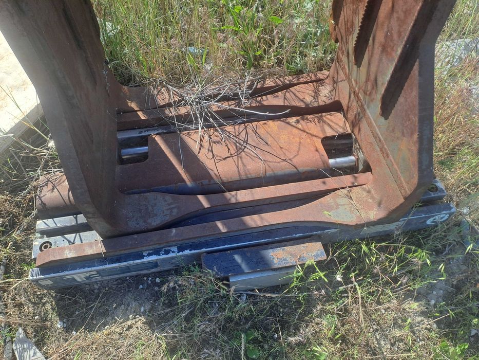 Кламер за бали за мотокар