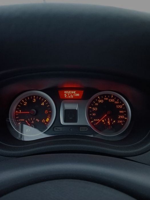 Vând Renault Clio 1.5dci 2012