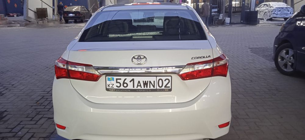 Toyota Corolla 2016 автомат