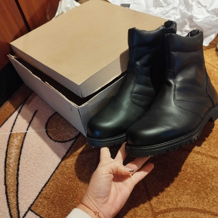 работни обувки нови