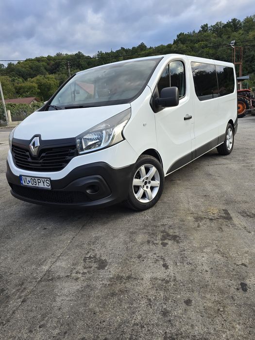 Vând Renault trafic 2018 8+1