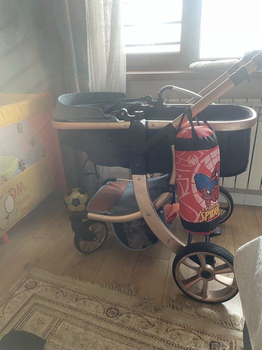 Коляска детская прогулочная