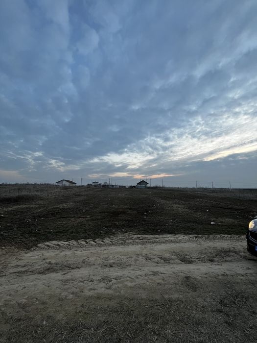 Vand teren intravilan 1578 mp in comuna Malu Mare