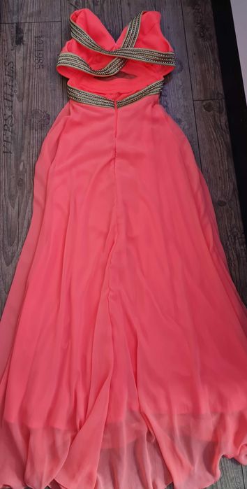 Официална  рокля