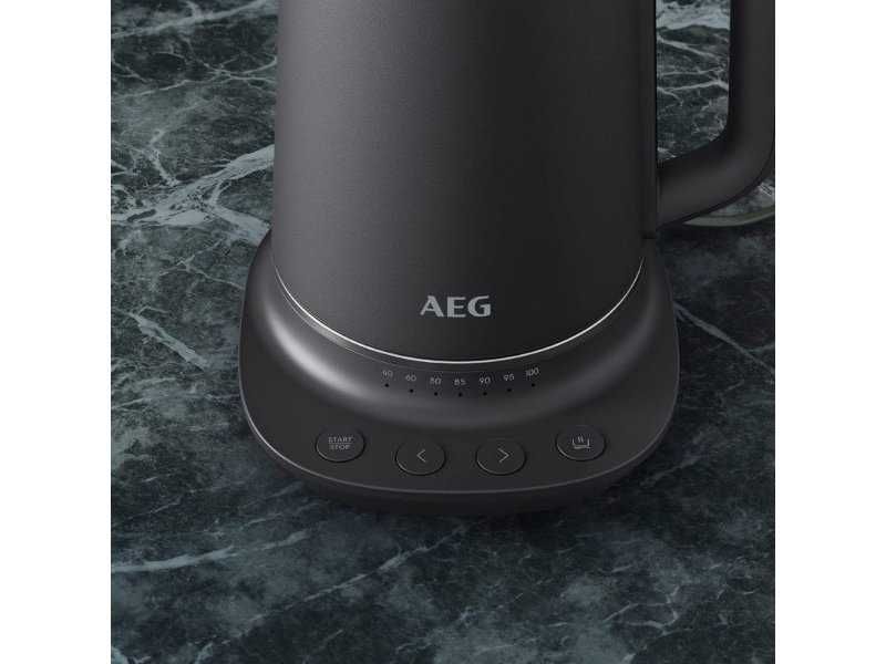 Електрическа Кана за Вода AEG K7-1-6BP - 2400W, 1.7л, Сива
