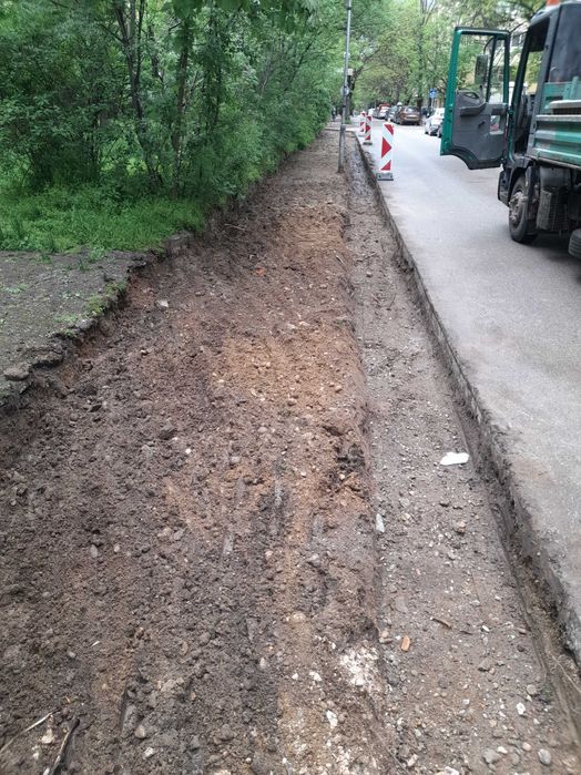 Uslugi s Bager 2t i kamion - sofiq/pernik i regiona  Услуги с Мини Багер 2t