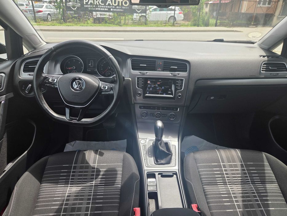 Volkswagen Golf 7 Lounge 2016 1.6tdi E5 DSG camera keyless...pret  7390e neg