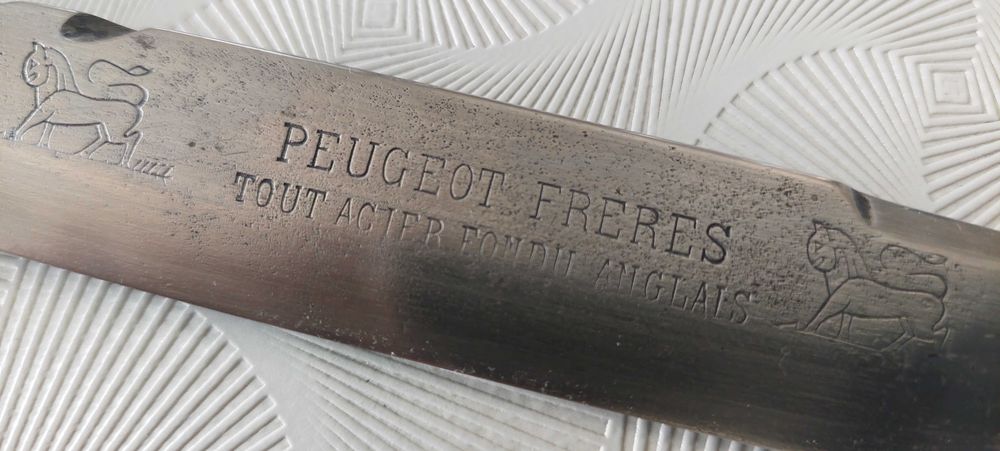 Нож   ,,PEUGEOT''