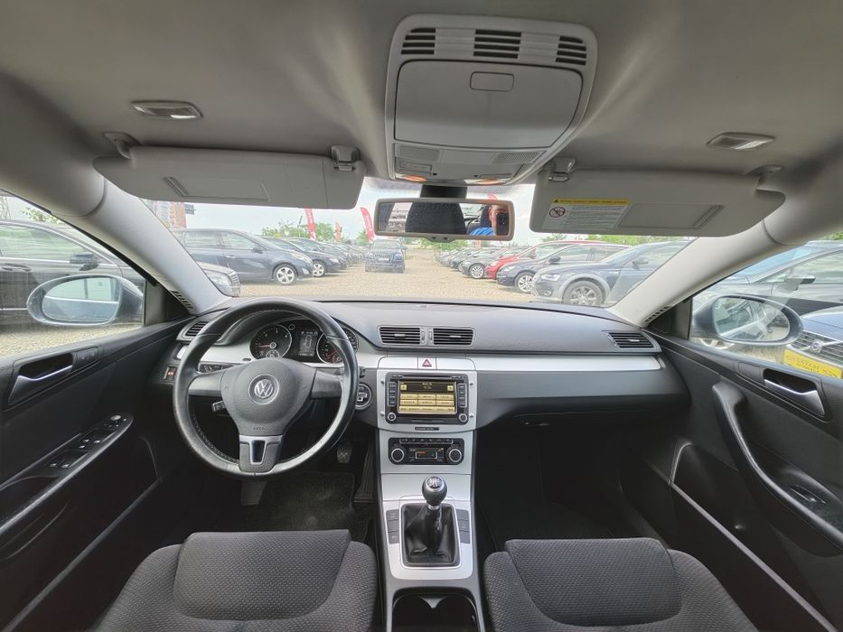VOLKSWAGEN Passat 2010 — imagine 5
