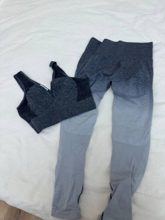 Продам женскую одежду (XL), много вещей.