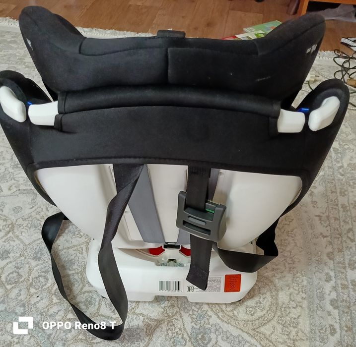 Продам автомобильное кресло.