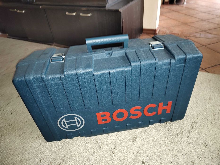 ЧИСТО НОВ! Шлайф BOSCH Professional GTR 550