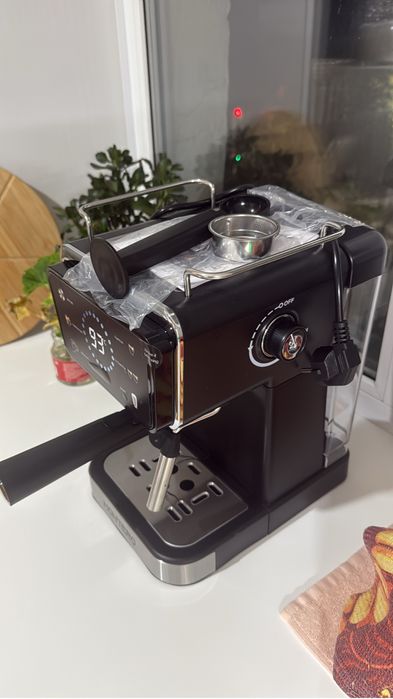 Кофеварка MONTERO CAFE-X черный