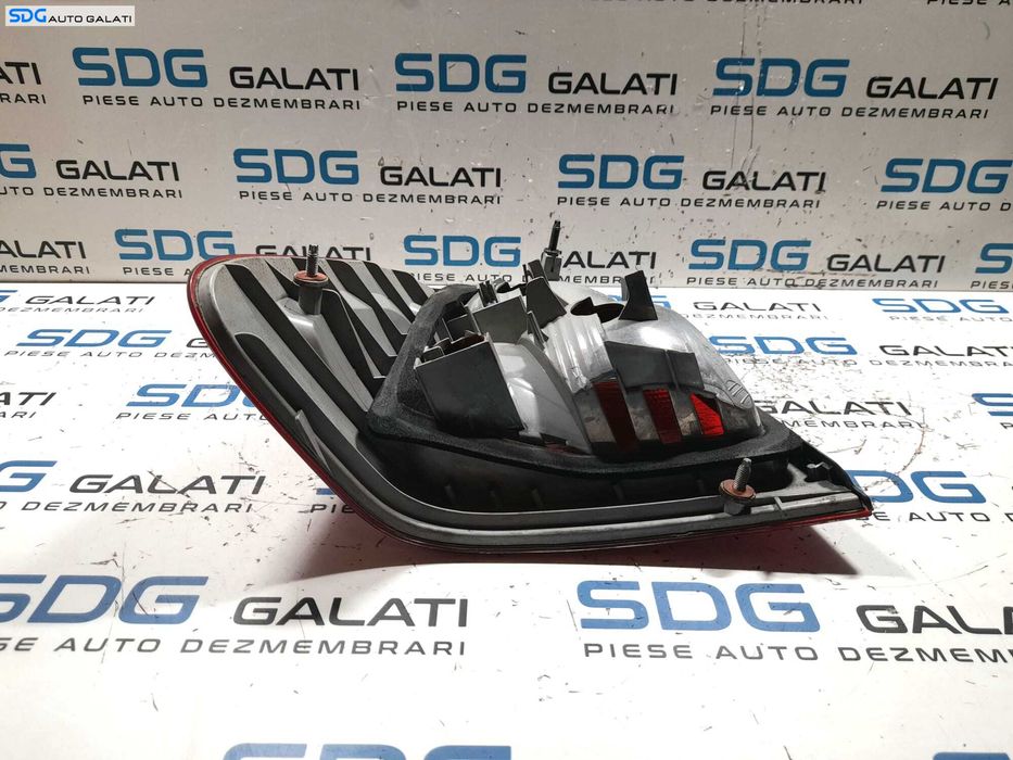Stop Tripla Lampa Dreapta de pe Aripa Caroserie BMW Seria 3 E46 1997 - 2005 Cod 8383822 [N0380]