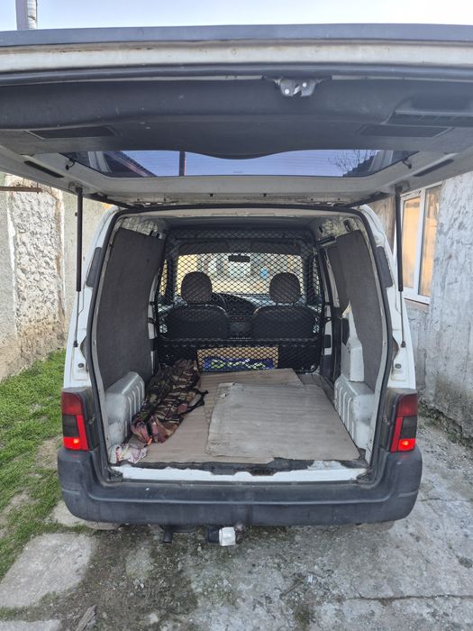 Vând Citroen Berlingo an 2001