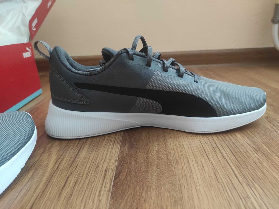 Мъжки маратонки - PUMA (Размер 45) (нови)