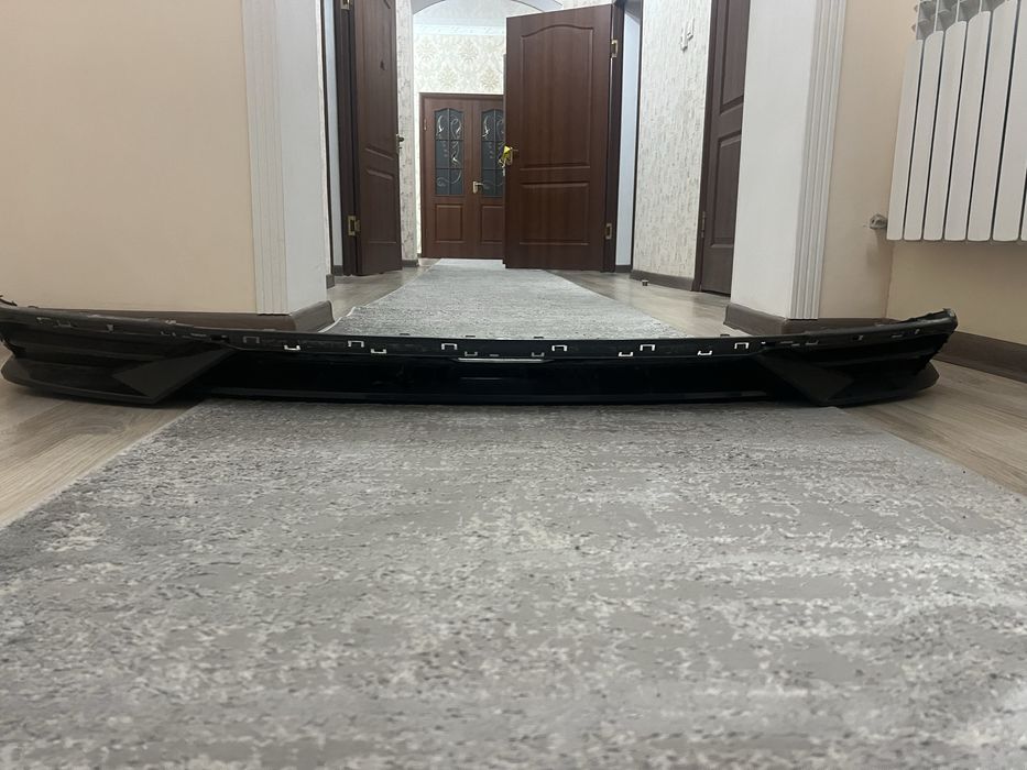 Продам задний бампер на Hyungai Elantra