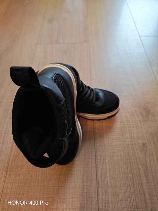 De vânzare încălțăminte imblanita pentru băieți mărimea 29 impermeabil