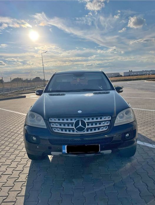 Mercedes-Benz 