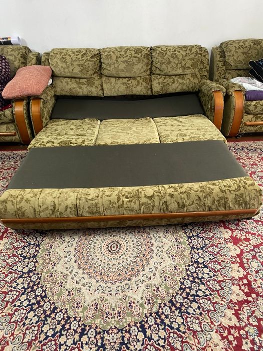 Диван, софа,кресло в комплекте