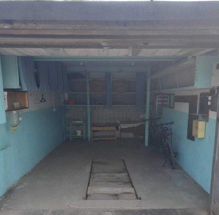 Продам гараж в черте города