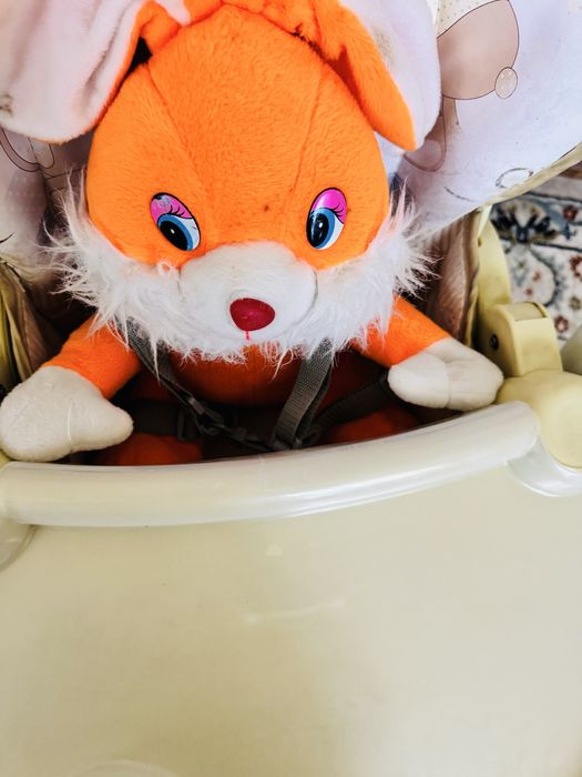 Столик для кормления в хорошем сост