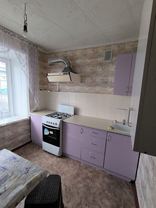 Продам 2 комн ,Ледовый (дом Дон Виктор)