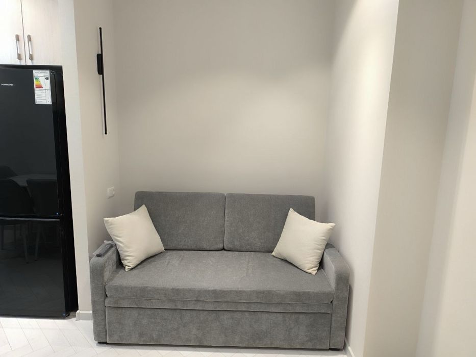 Продам свою квартиру Евро 2 в golden house