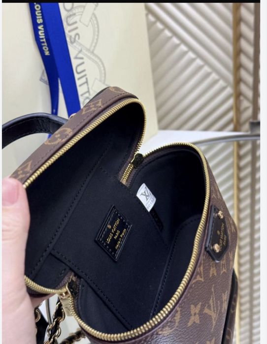 Продаю  женскую сумку