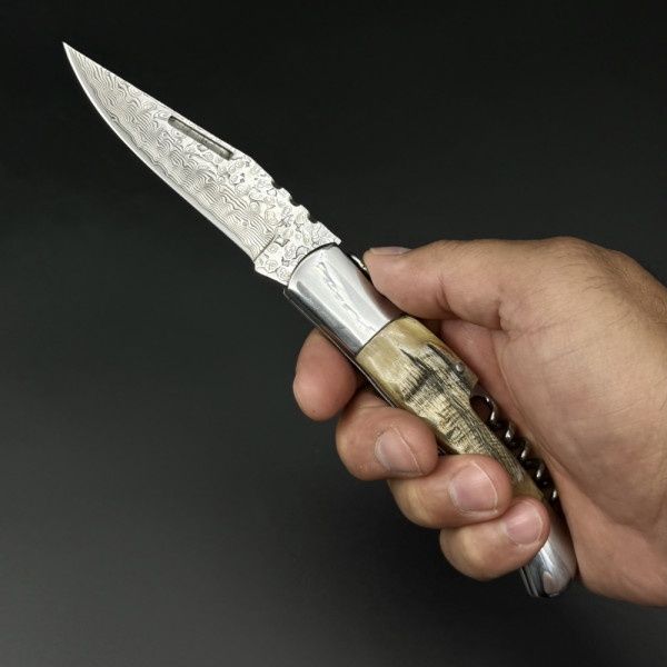 Сгъваем нож от дамаска стомана VG10 и чирени от кози рог