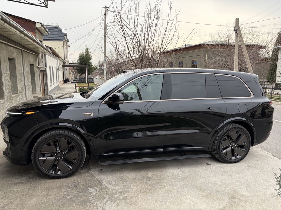 Lixiang L9 restyling full coffee salon